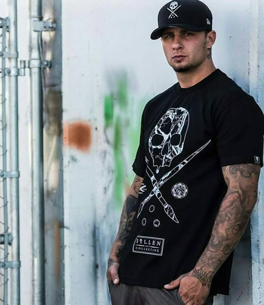 SULLEN ART - SPLATTER BADGE  - BLACK